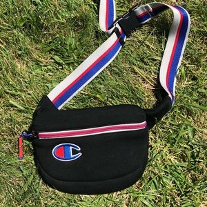 CHAMPION FANNY PACK
